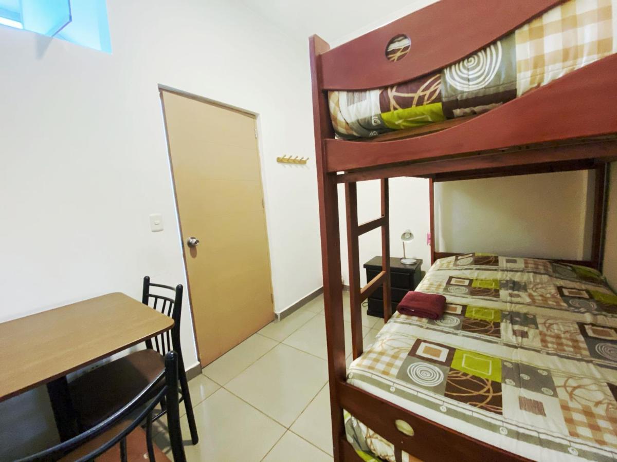 Lima House Hostel Экстерьер фото
